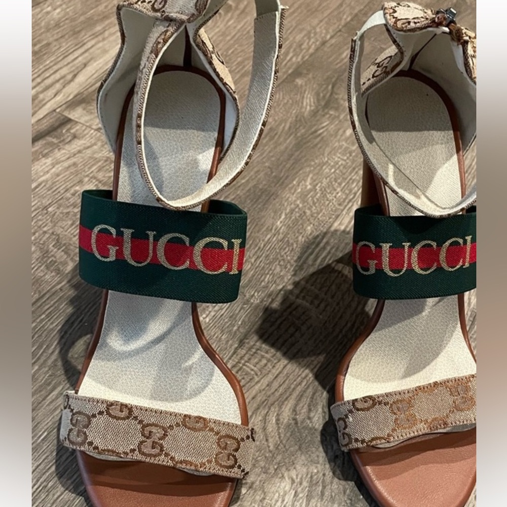 Gorgeous (Non Authentic) GG heels